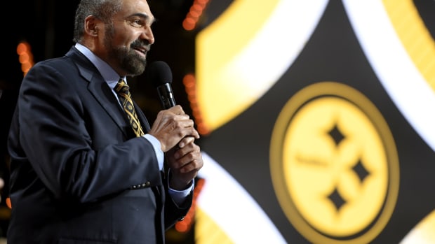 Franco Harris speaks during the first round of the 2022 NFL Draft.