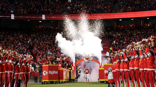 A general view of the Kansas City Chiefs running onto the field.